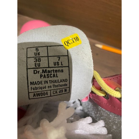 Rare Dr. Martens 1460 W bubble gum pink yellow Patent Lamper Boots Size 7L - Picture 11 of 16